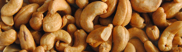 cashew-cores-1549580_640